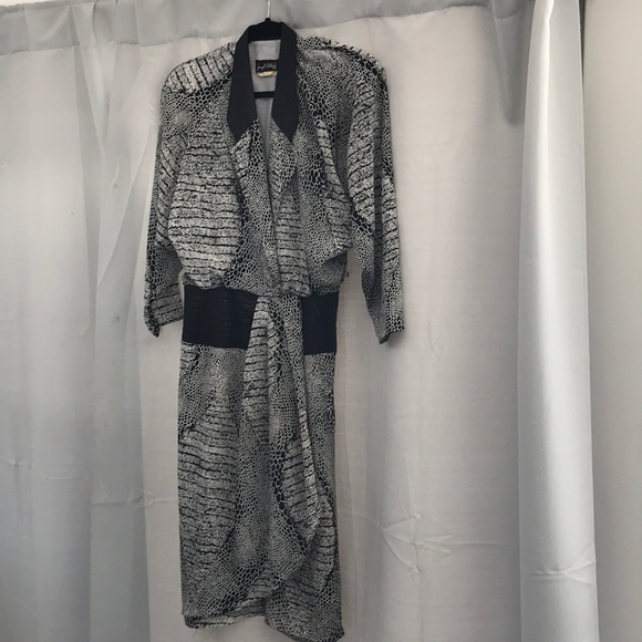 VINTAGE 80s black and white Print Dress - Picture 5 of 13